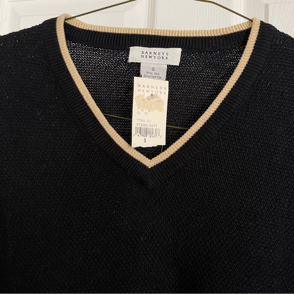 Barneys dark navy v-neck sweater with tan trim size small - Picture 3 of 7
